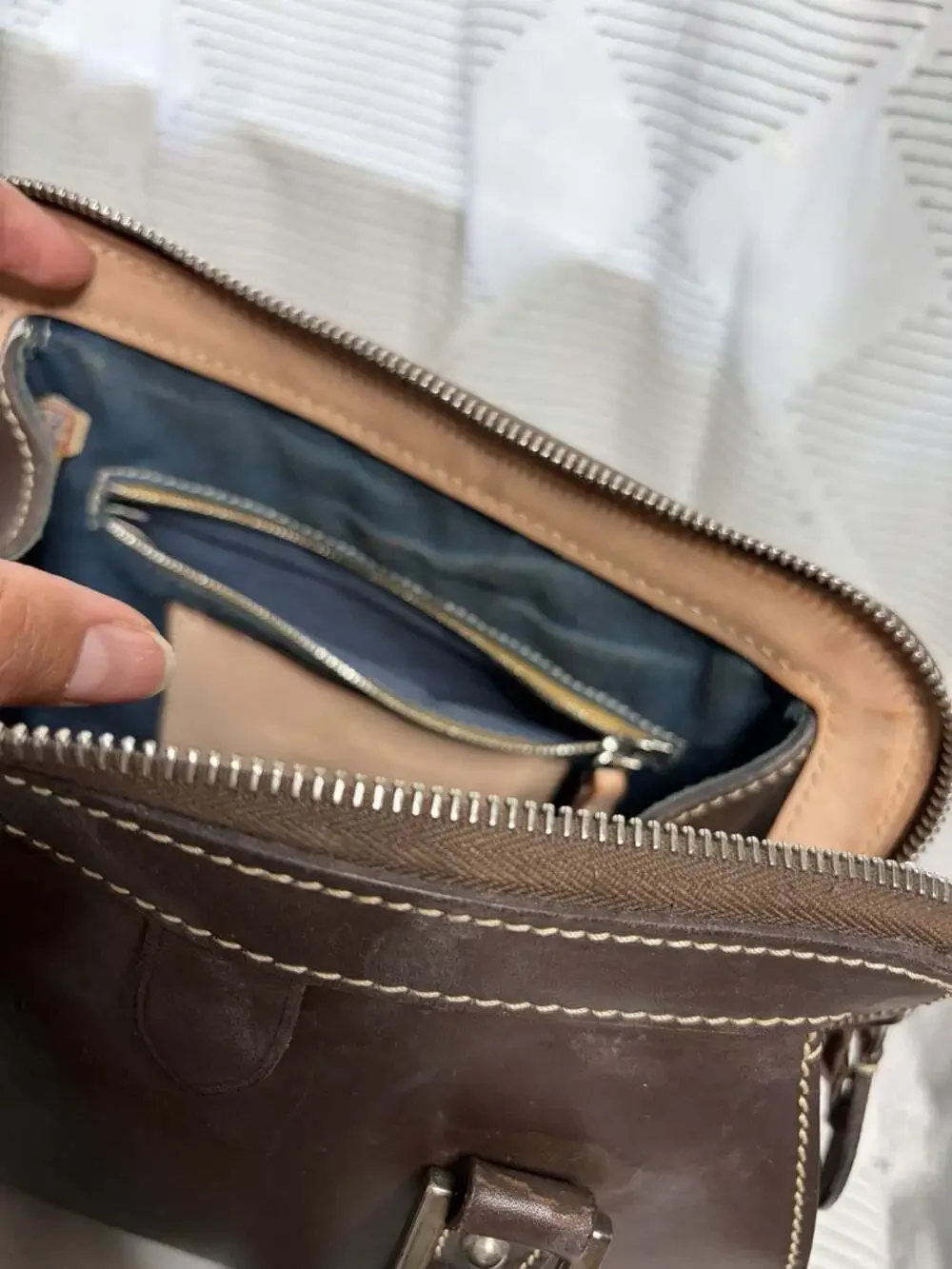 Dooney & Bourke very htf